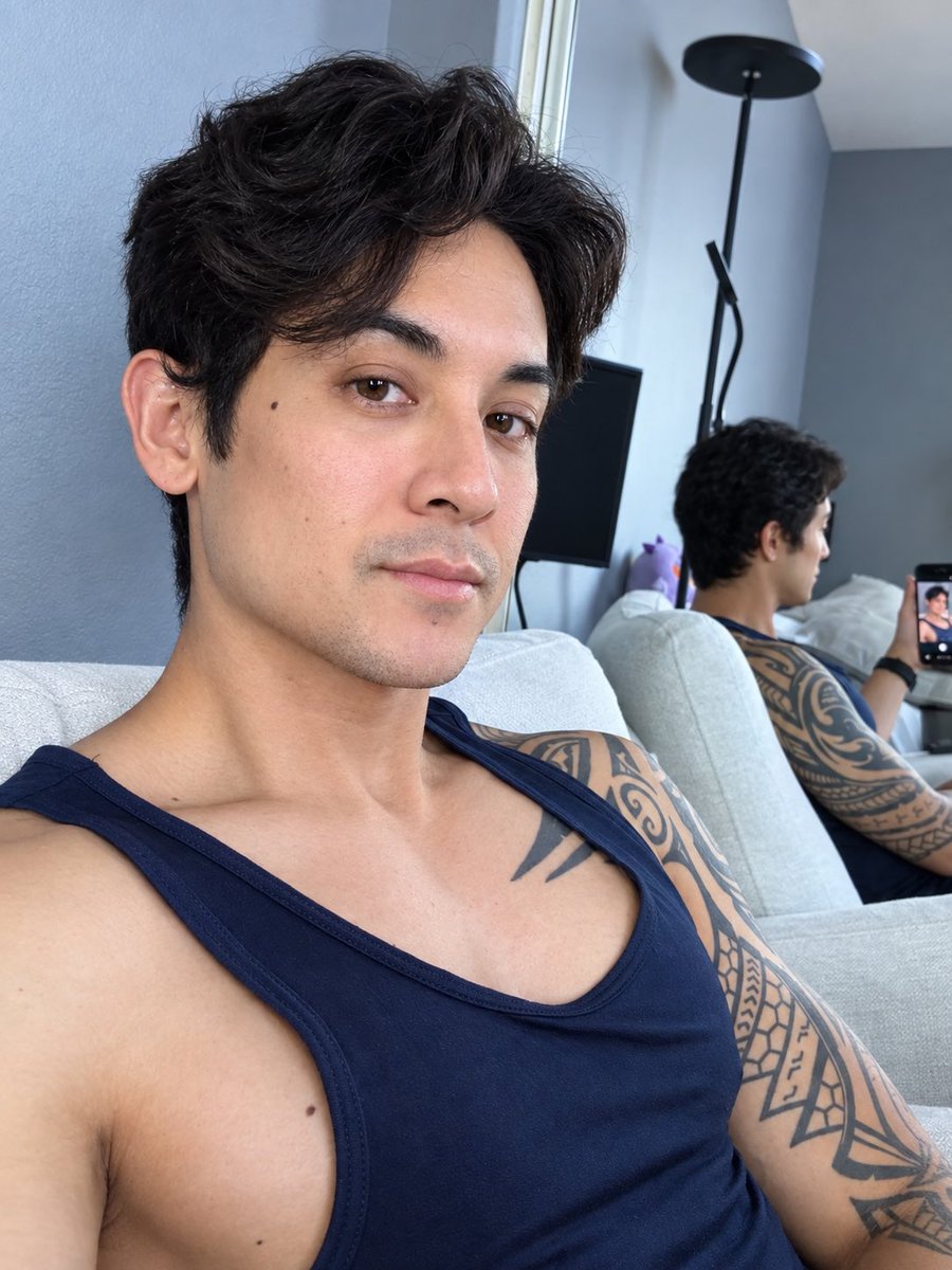 jayceesahagun76's tweet photo. Proud of where I come from, proud of who I’m becoming. 🇵🇭💪 Just staying focused, working hard, and representing the Filipino spirit wherever I go. ❤️‍🔥

#Filipino #ProudFilipino #Pinoy #PinoyPride #FilipinoPride https://t.co/9sWJhSil8V