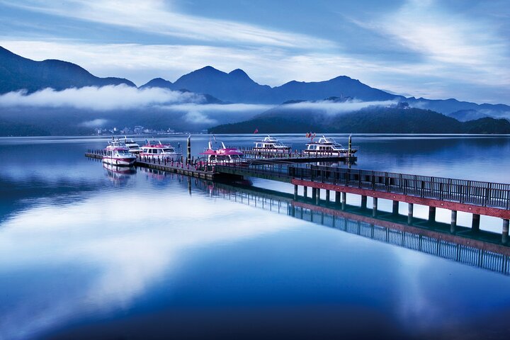 OtsyInc's tweet photo. 5-Days but Tai-wanted to stay longer 😩

Visit Sun Moon Lake, Tainan, Kaohsiung, and Hualien all in one go. 

Click the link below to check it out! 👇
https://t.co/S4EXhfZwzo

#otsy #taiwan #socialtravel #travelexperiences https://t.co/6m38GR1KPa