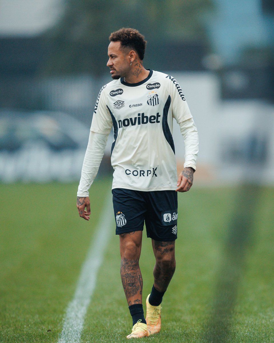 TeamNey10's tweet photo. الملك نيمار من التدريبات 🤩🤙🏽 https://t.co/2FpthhSc0P