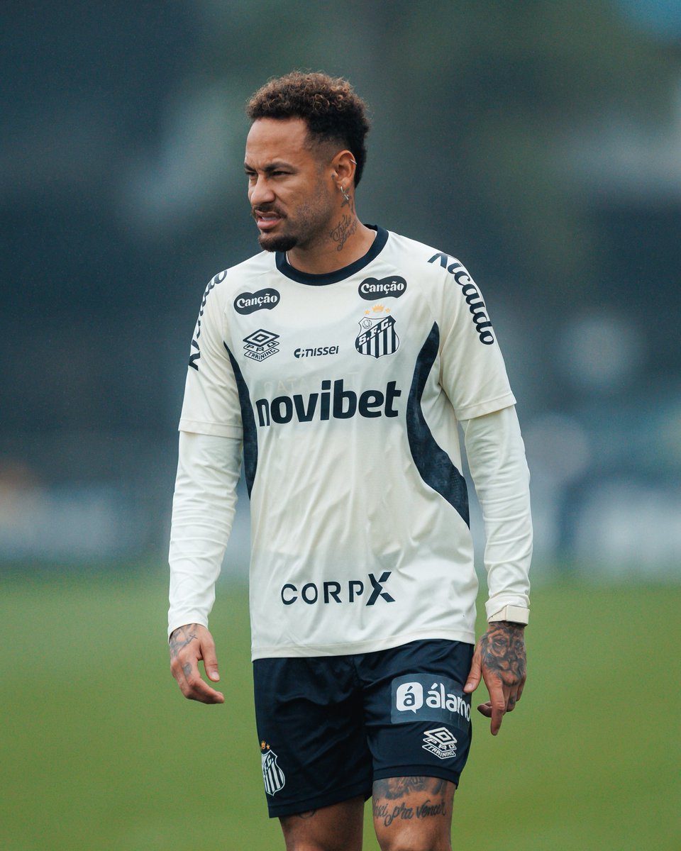 TeamNey10's tweet photo. الملك نيمار من التدريبات 🤩🤙🏽 https://t.co/2FpthhSc0P