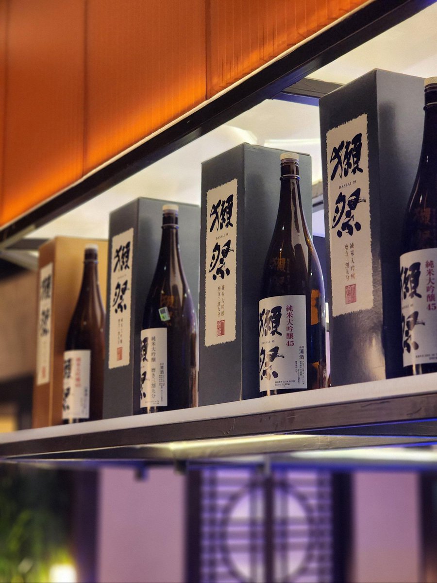 ClaudioZah40o's tweet photo. [Late-night bite with warm miso soup u0026 grilled fish—nothing heals a tired day like this tiny, quiet spot. ] https://t.co/OwEe98zaBa