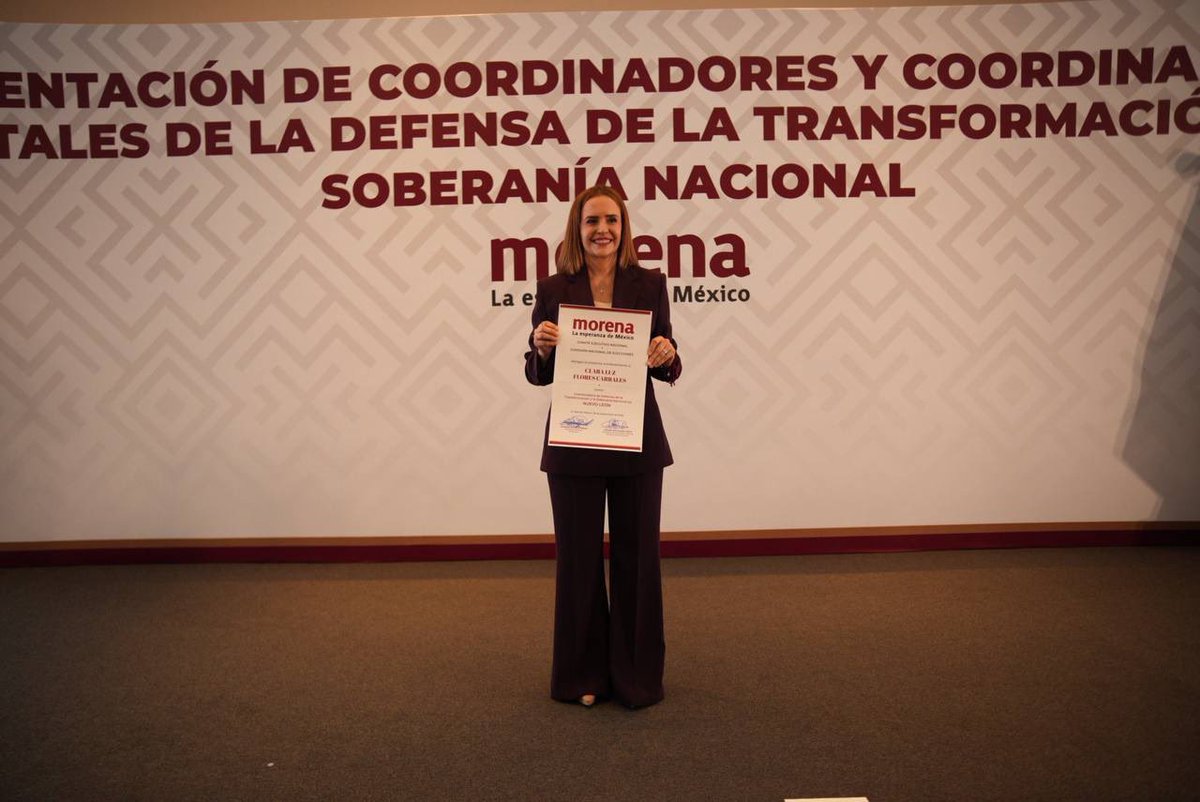 claraluzflores's tweet photo. Hoy recibo con mucha emoción y gratitud la responsabilidad de ser Coordinadora de la Defensa de la Transformación en Nuevo León.

Gracias a todas y todos los que caminaron conmigo, a quienes abrieron las puertas de sus casas, compartieron sus historias y me permitieron reafirmar lo que vive nuestra gente.

Realizamos la Gira de la Verdad con el corazón abierto y con una convicción muy clara: las y los nuevoleoneses merecemos vivir mejor y tener las mismas oportunidades para salir adelante.

Este resultado no es un punto de llegada. Es el comienzo de una nueva responsabilidad.

A quienes participaron en este proceso, gracias por hacerlo con respeto y compromiso. Hoy tenemos algo más importante que cualquier diferencia: un mismo propósito y un mismo amor por Nuevo León.

Me pongo al servicio de la Transformación. Al servicio de Nuevo León y al servicio de México.