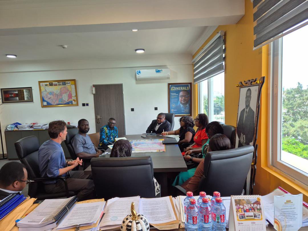 AmaMawusiM's tweet photo. We can bridge the gap between academia and policy through properly defined collaborative efforts. This is what we seek to do at the Minerals Commission with institutions such as the University of Mines and Technology (UMaT), Tarkwa; the University of Environment and…
1/5 https://t.co/I4LO8QfZzw