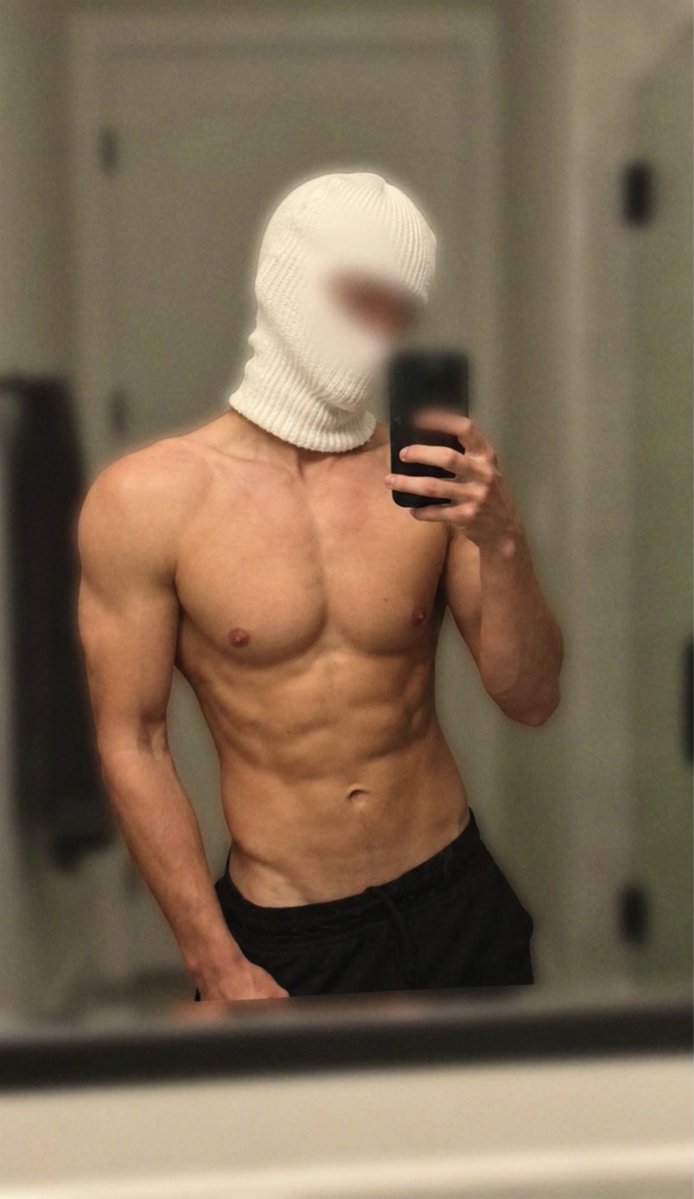 MaskAndMuscles's tweet photo. DMs for more 😈💰 https://t.co/QpI2VDVAAP