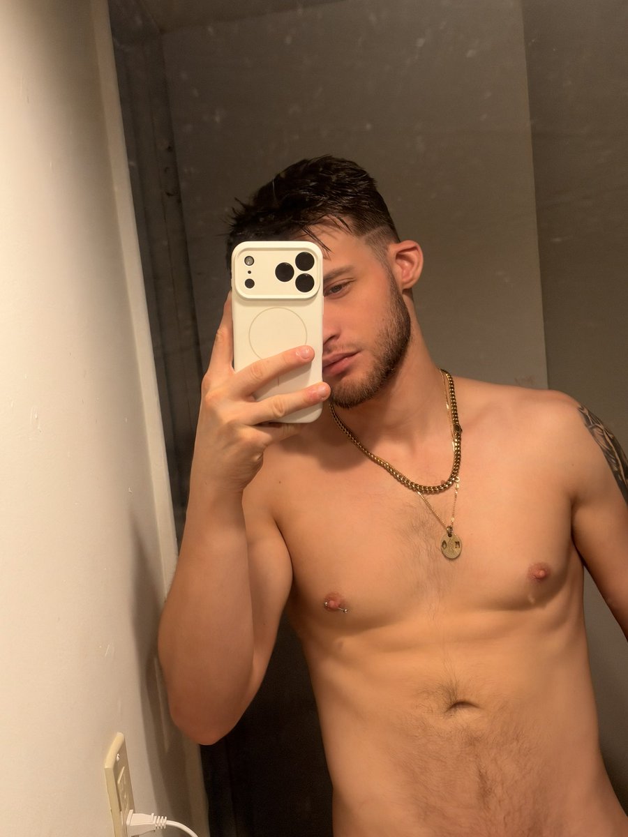 pandakingM's tweet photo. New content uploaded 😈🐽so you can enjoy the most morbid and filthy stuff💪🏻🙈🔥 buddy 💈📽️ any collaborate to dm 💬🔥 https://t.co/MG0ROQ3Bbw @menspornobar @GaySexGang @gayporn_videos @pornogaygratis1 @DickCuck https://t.co/odchIrJoOe