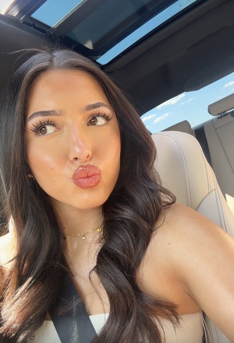 Exposer20000's tweet photo. Cucks sister https://t.co/kKkA4KLEpV