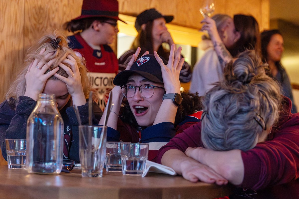 mtlgazette's tweet photo. CBC brings back Hockey Night in Canada for PWHL games https://t.co/myI6STC0qf https://t.co/crYTOIWsQJ