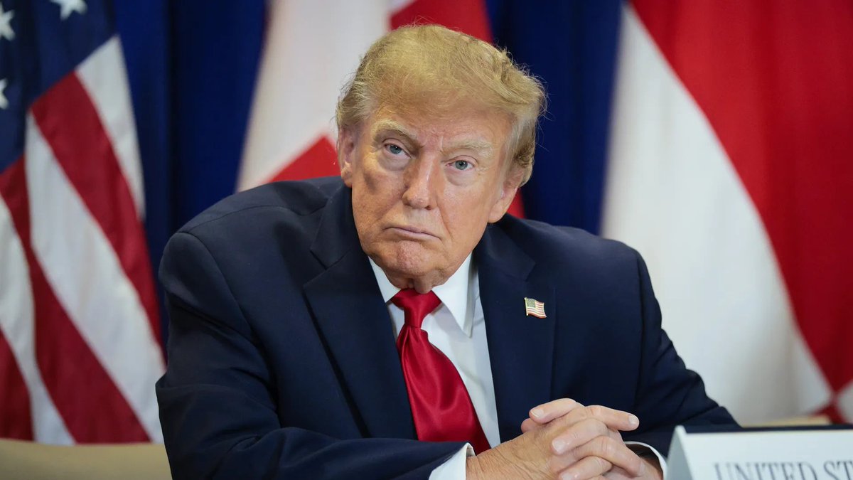 MarioNawfal's tweet photo. 🚨🇺🇸🇮🇷 Trump calls the Axios report that he offered Iran sanctions relief a HOAX

"Axios just released a story that Trump offered Sanctions Relief and Frozen Funds to Iran. 

This is untrue. 

I offered them NOTHING! 

They should withdraw this fake story, IMMEDIATELY!"

The Axios piece says the relief would only come after concrete nuclear steps from Tehran, and a US official told them Iran "has indicated they are flexible on the nuclear issues."

Source: Axios, Truth Social / Writer: Daniel
