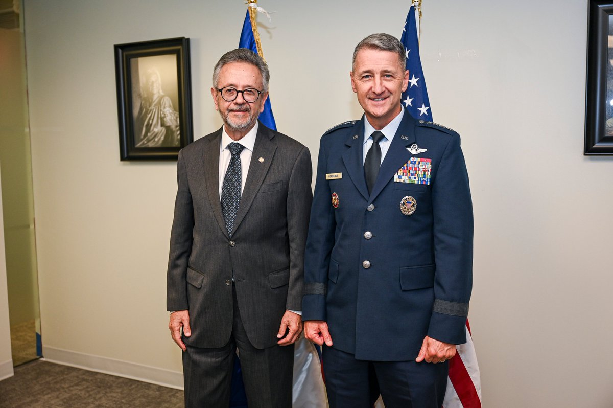 ChiefNGB's tweet photo. Honored to meet with Honduran Ambassador Roberto Flores Bermúdez today to discuss Honduras’ enduring security cooperation relationship with the National Guard.

Since 1998, the partnership between Honduras and the Puerto Rico National Guard through the @DeptofWar State Partnership Program has been a model of enduring cooperation—strengthened by the leadership and presence of Puerto Rico's adjutant general, Brig. Gen. Carlos Rivera Román and his team.

Strong partnerships like this are critical to bolstering security and stability across the Western Hemisphere.

#StrongerTogetherStrongerTomorrow