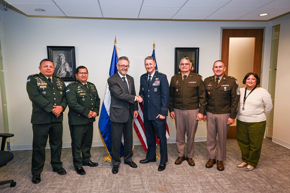 ChiefNGB's tweet photo. Honored to meet with Honduran Ambassador Roberto Flores Bermúdez today to discuss Honduras’ enduring security cooperation relationship with the National Guard.

Since 1998, the partnership between Honduras and the Puerto Rico National Guard through the @DeptofWar State Partnership Program has been a model of enduring cooperation—strengthened by the leadership and presence of Puerto Rico's adjutant general, Brig. Gen. Carlos Rivera Román and his team.

Strong partnerships like this are critical to bolstering security and stability across the Western Hemisphere.

#StrongerTogetherStrongerTomorrow