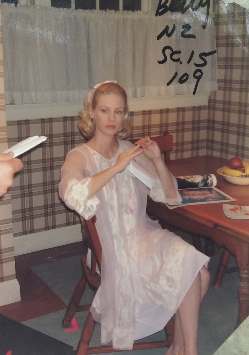 sapphicmacbeth's tweet photo. behind the scenes polaroids of january jones as betty draper in 'mad men' https://t.co/1Sw9GGIWfo
