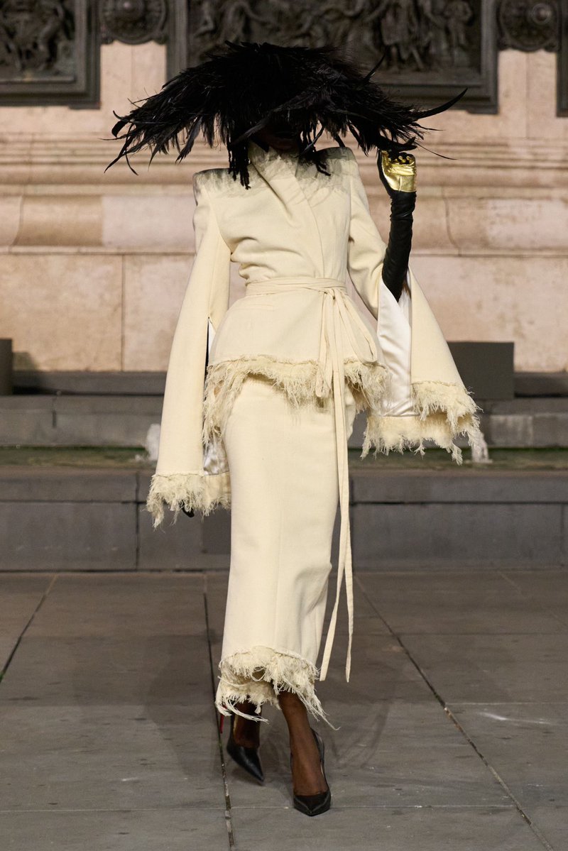 jacquemusx's tweet photo. Matières Fécales is a force to be reckoned with. One of the best catwalks right now. https://t.co/rS6jsafvva