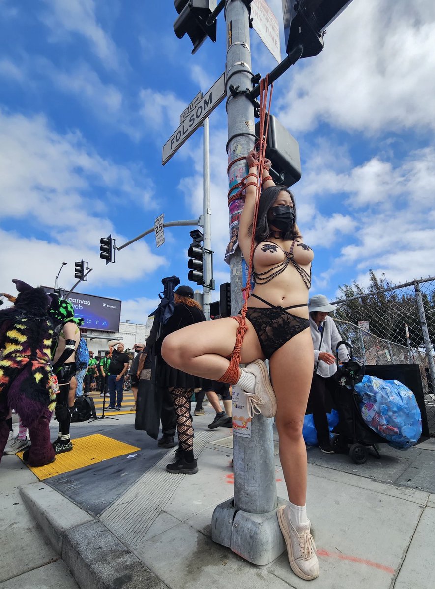 ur_nspaid's tweet photo. First folsom was a success!!

with @clovis_incognito (🪢, fetlife)

#folsomstreetfair https://t.co/IZWxFnofdI