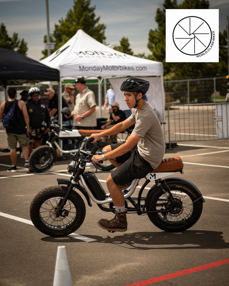 JodieVanoni's tweet photo. Experience the Monday Motorbikes Torrey: vintage style meets modern electric power for smooth, silent city rides or weekend escapes. Visit us at 1301 W 11th St., Kansas City, MO 64101. https://t.co/daApJLD2iQ