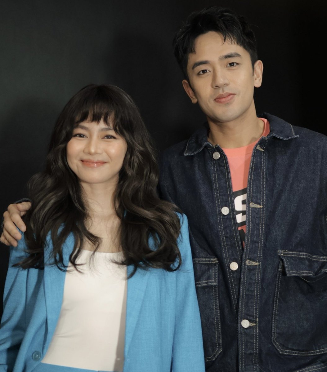 hallyuforums's tweet photo. #FightForMyWay, starring #ParkSeoJoon and #KimJiWon, is set for a Philippine adaptation featuring #DavidLicauco and #AshtineOlviga in the leading roles; the series set to release on November 20. 

#HallyuForums #Hallyu https://t.co/swL6g5sxqy