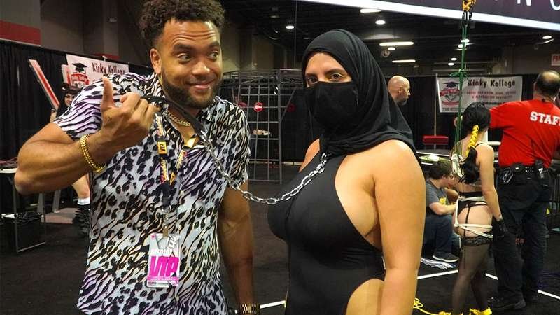 armanfy95's tweet photo. @TheSarahArabic @EXXXOTICA Please wear this costume 🤩 jjj https://t.co/mfQMhk8sKl