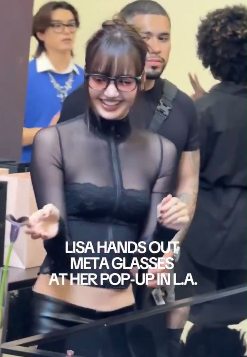 fawnpoetics's tweet photo. sorry not sorry, but between her insane beauty, that outfit, and her body, i couldn't even focus on the glasses 😝 https://t.co/OolKAhI2Kb