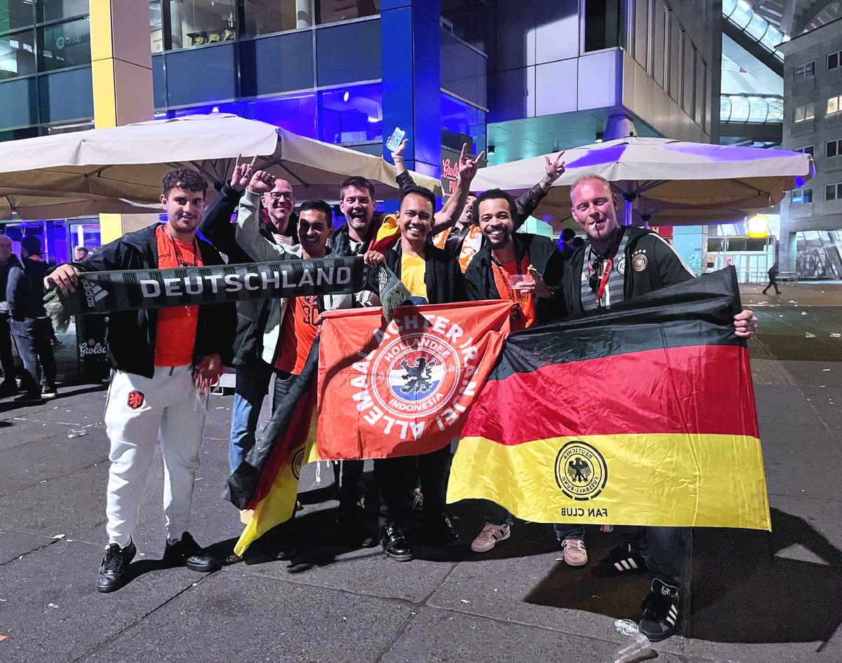HollandersIndo's tweet photo. A days ago #HollandersJakarta meet #HollandersRotterdam in @cruijffarena during the @UEFAEURO #NationsLeague 2026/27 #NedGer to support @OnsOranje in the stadium! 🇳🇱🔶🦁
#HollandersIndonesia 
#AllemaalAchterOranje
@KNVB
@JohanCruyff
@NDJ_Official
@gerritsen_marc
@NLinIndonesia https://t.co/Xqbkoujs6c