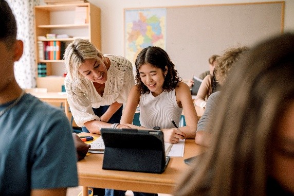 IESResearch's tweet photo. Check out REL Central’s new tip sheet to learn about Grow Your Own (GYO) teacher initiatives, including a definition, components, and example GYO initiatives that represent a variety of approaches and contexts across Colorado.
https://t.co/MAhS2VWFrv https://t.co/u0Nh0owxtb