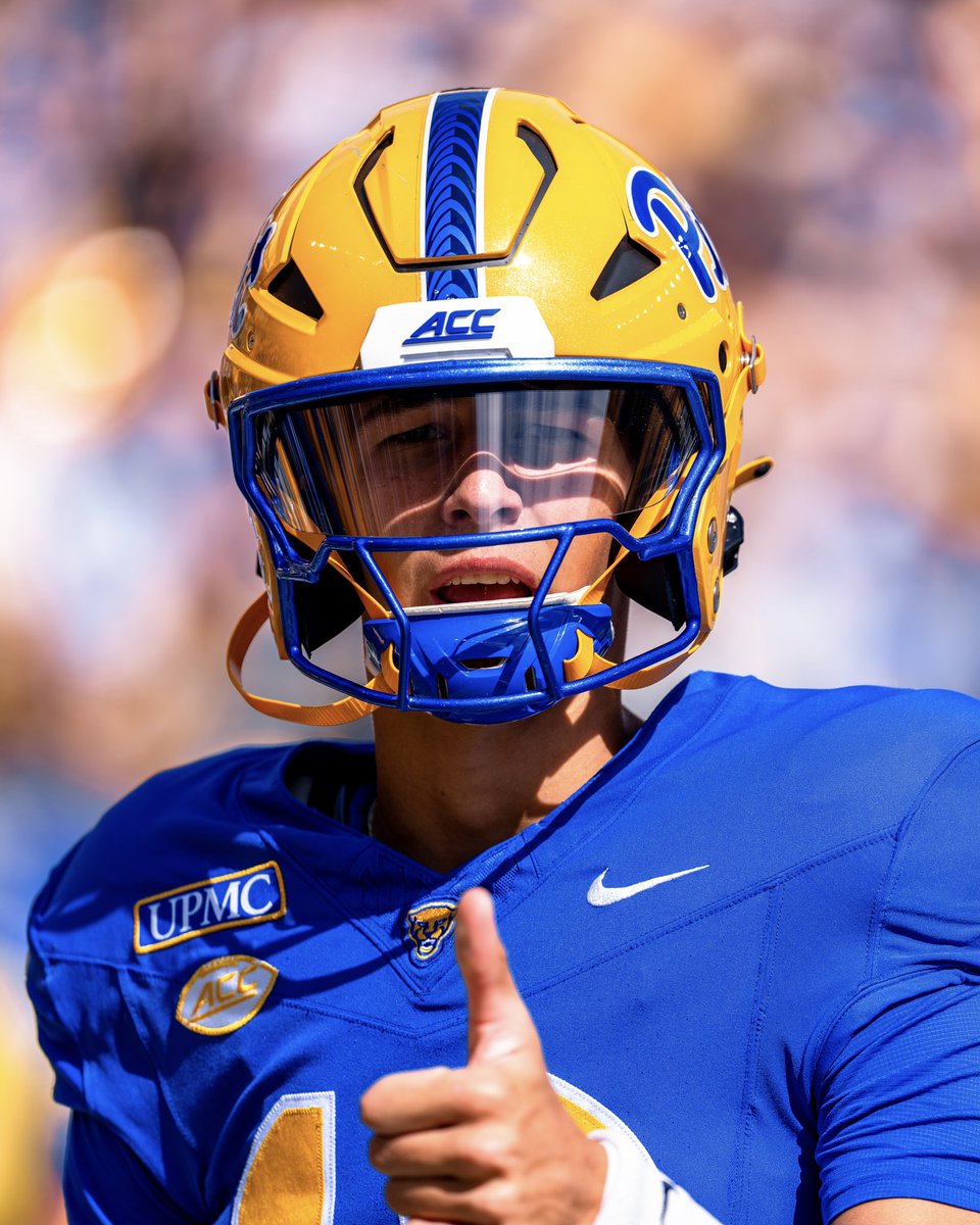 Pitt_FB tweet picture