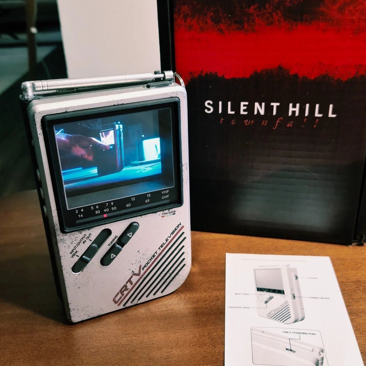 Dexerto's tweet photo. A rare Silent Hill: Townfall collectible sent to influencers is being auctioned on eBay with bids over $3,000

The seller says it came directly from Konami and they "do not need it," sparking backlash from fans https://t.co/386qUkzc2N