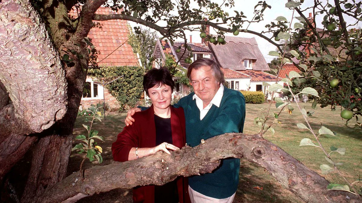 thetimes's tweet photo. Publisher who co-owned Norwich City FC with his wife and edited her first cookery column dies aged 85 https://t.co/2HqeymLbcP https://t.co/qVhehE7obk