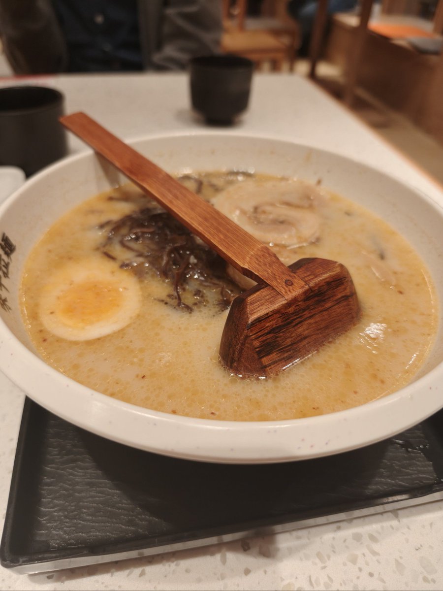 NevaDrossov9ph's tweet photo. Midnight diner glows soft under streetlights, a bowl of hot soba simmering—every slurp wraps cold nights in warmth. https://t.co/0RJyi15lYf