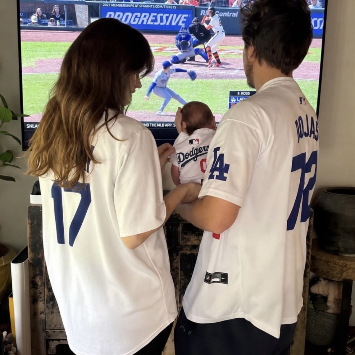 PopCrave's tweet photo. Dylan Sprouse &amp; Barbara Palvin have welcomed their first child:

“We took Labor Day literally this year 👼🏻” https://t.co/WumDA6j5Ut