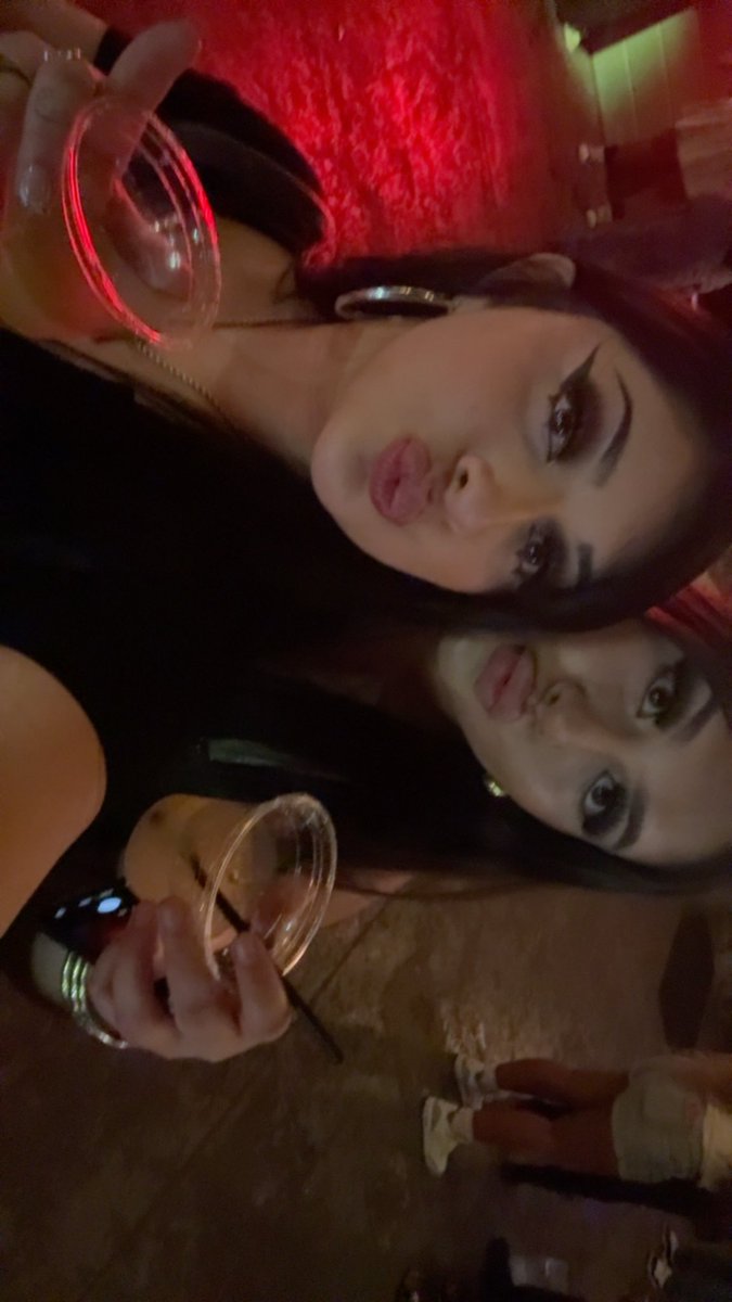 Nixieneutronn's tweet photo. Just Fucked my bestie 🥰😶 go watch on my blue page / tele 🩵 https://t.co/ORTLZ8pPUi