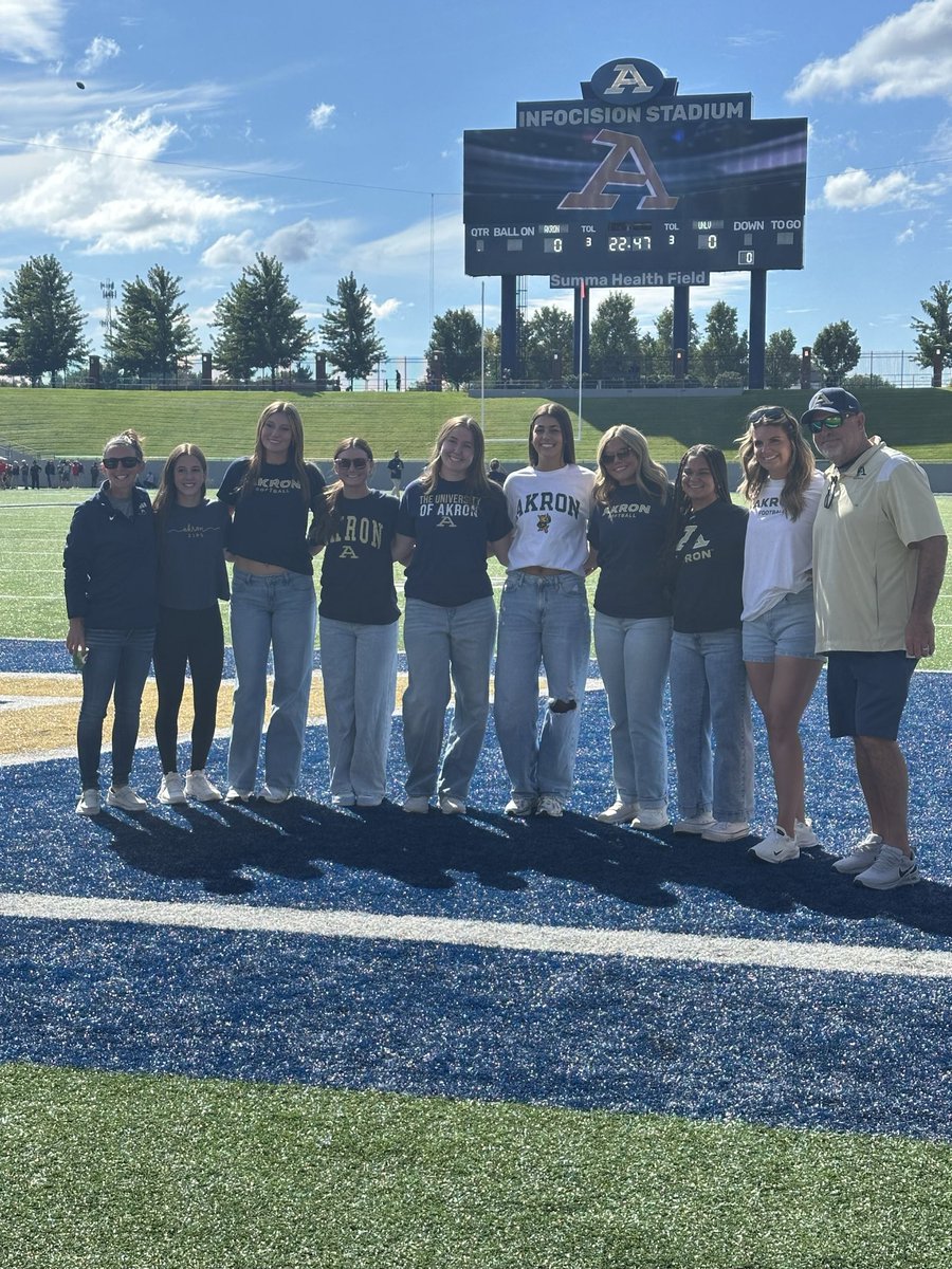 FisherIrelyn's tweet photo. Over this past weekend, I went on my official visit and couldn’t have asked for a better experience! I had a ton of fun meeting all of my future teammates and hanging out with them! Can’t wait for the future at Akron! 💙 @ZipsSB https://t.co/gpXYL6EwMO
