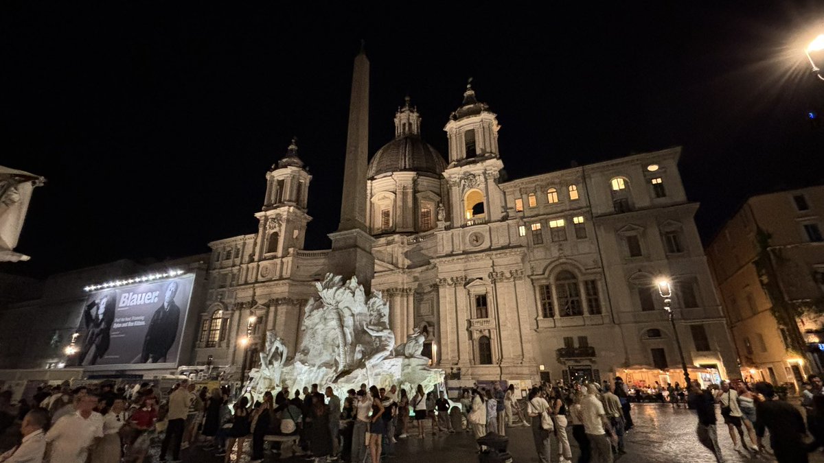 ChiefKeith's tweet photo. Good night from #Rome! #arwx #Italy https://t.co/UYzfWAcwKY