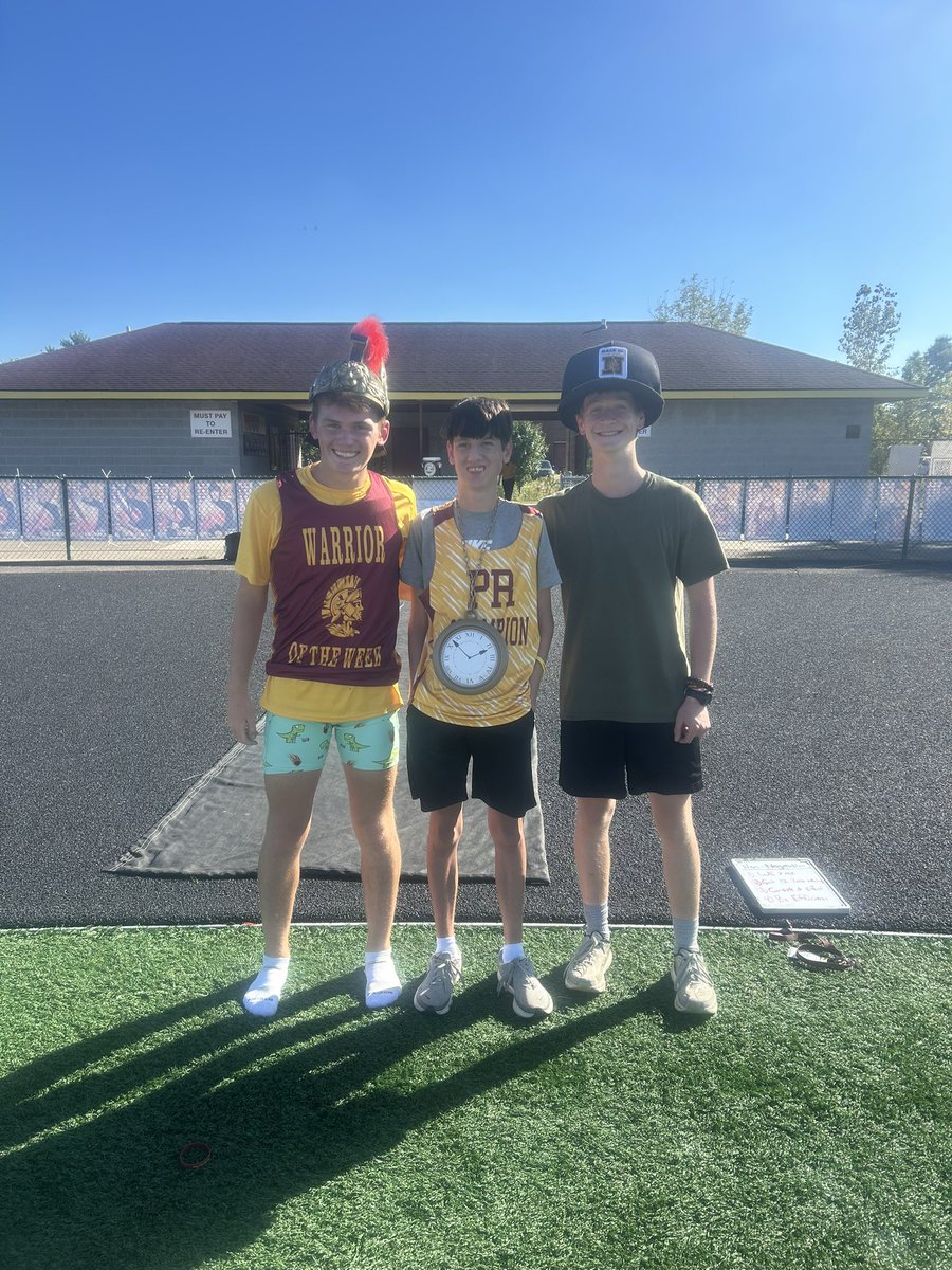 WNHS_BoysXC's tweet photo. Introducing our Lancaster week award winners: 

PR CHAMPION- Derek Zastudil! He has been absolutely crushing his training all season long and that paid off with a big PR this past weekend. He finished in a new PR time of 22:39! https://t.co/3fGHau1j5s