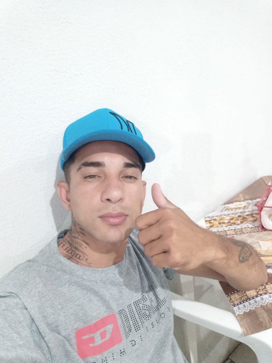 RonaldVian65490's tweet photo. Com meu primo na CB 🔥😈 https://t.co/8QgGDazKTA