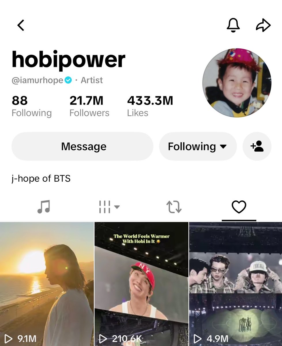 jiminticaI's tweet photo. hobi liked jimin's tiktok video 🫶🏻 https://t.co/OY9C49rRkM