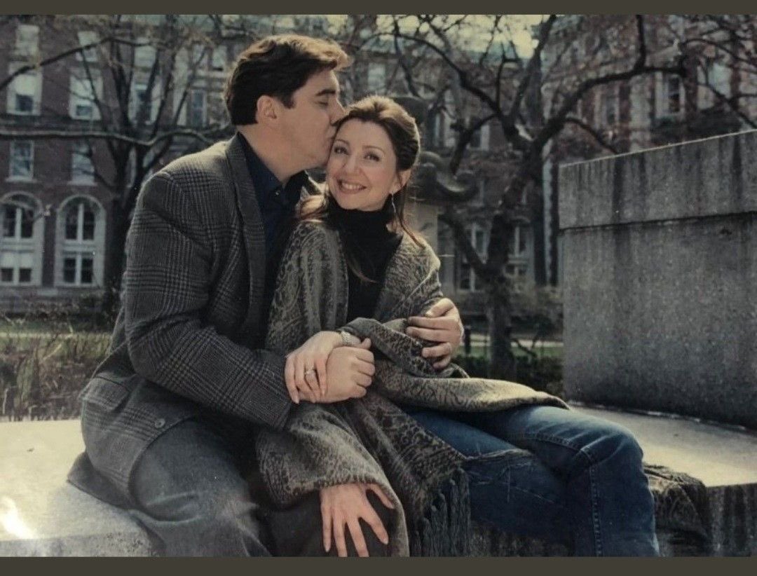 OocTobeyM's tweet photo. Rare promotional photos of Doctor Octopus and his wife Rosalie that never made it into Spider-Man 2 (2004) https://t.co/gf0iKgVHL8