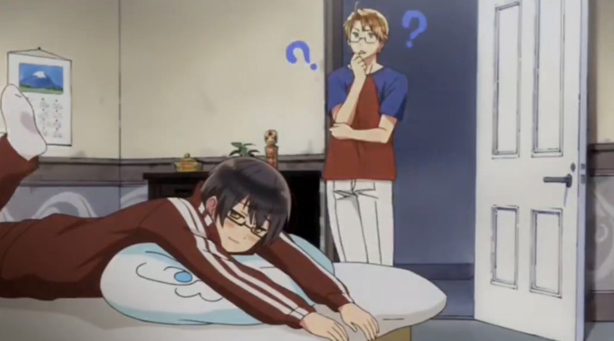 lives2envy's tweet photo. Kiku looks so cute hello?. Why are you even laying like that? https://t.co/AE68z4mQJN