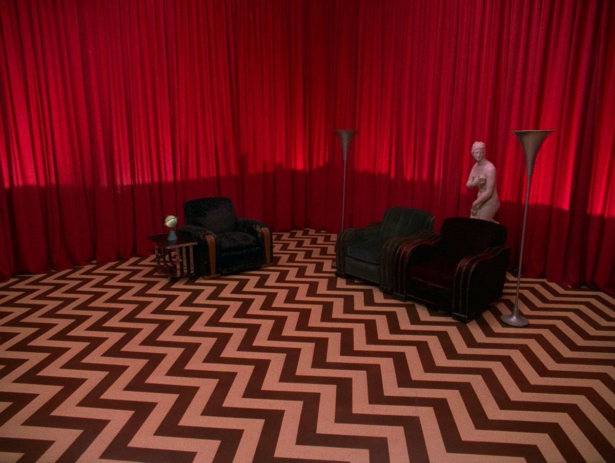 FIREWLKWITH's tweet photo. god the visuals in twin peaks fucking rock https://t.co/duLZEIlHxL