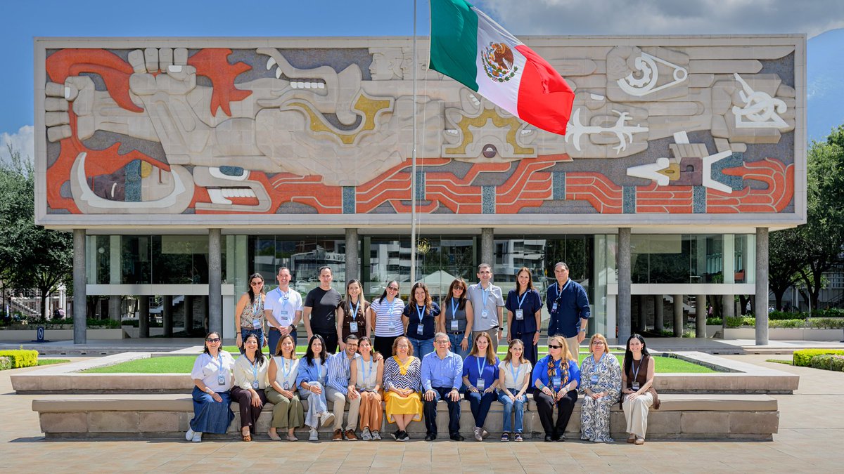 david_garza's tweet photo. Una gran emoción recibir en el @TecdeMonterrey a @EXATEC que celebraron 25, 30 y 35 años de graduados. Cada reencuentro es una oportunidad para revivir historias, fortalecer amistades y celebrar el impacto que han construido a lo largo de los años. Es un orgullo verlos de Regreso a Casa, que compartan con nosotros los aprendizajes y logros que han marcado sus trayectorias y que conozcan lo que es hoy su alma mater. El Tec ¡siempre será su casa! 💙