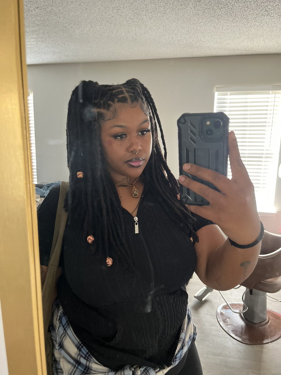 stuntx10's tweet photo. i just like my hair https://t.co/wR8BvwJp8G
