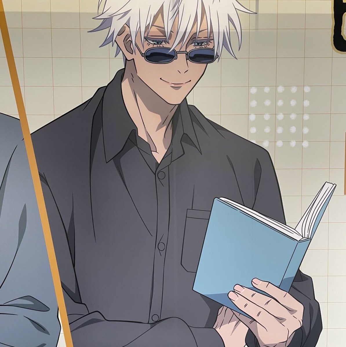 starlessatoru's tweet photo. the way gojo looks SO HANDSOME HERE omfggg he looks so beautiful and sexy doing WHATEVER https://t.co/a7bqoUu4RN