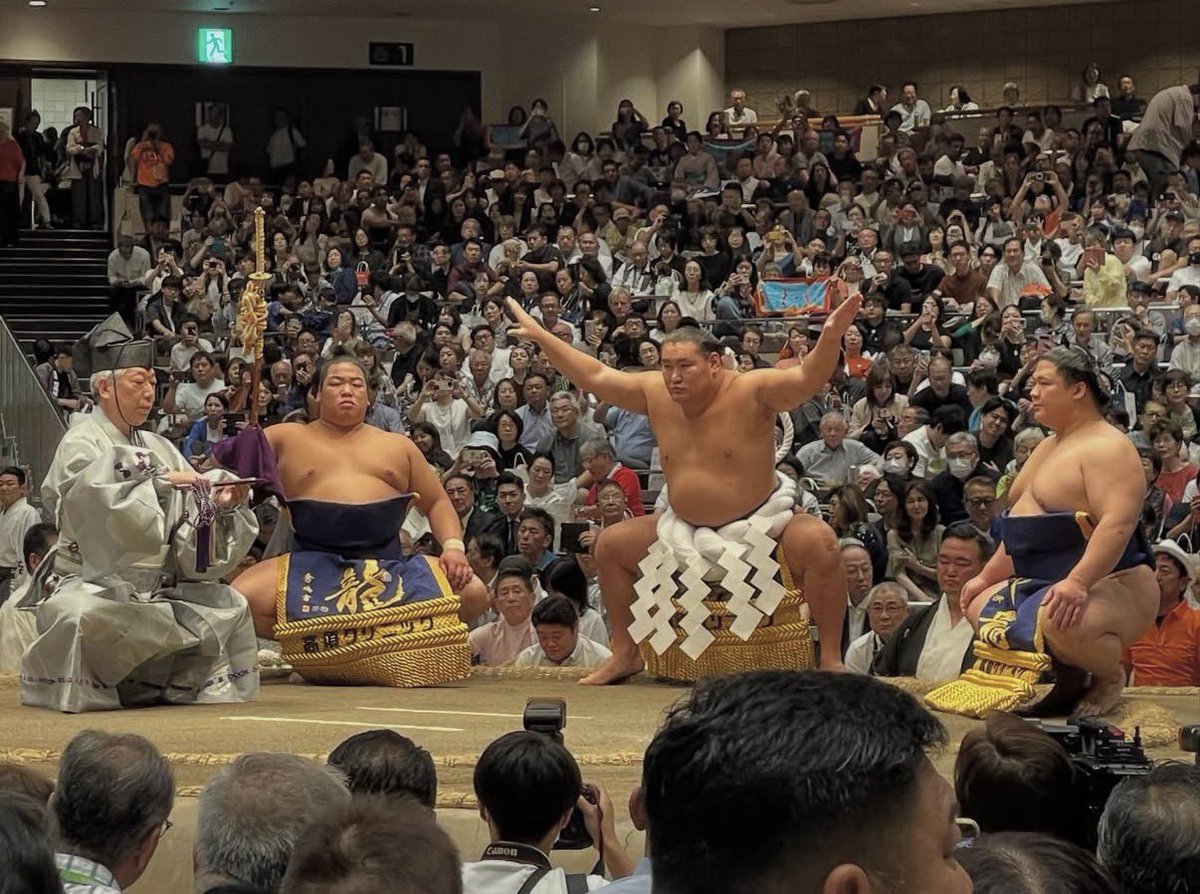 seijinishim's tweet photo. 大相撲9月場所千秋楽、16年ぶりの横綱同士の優勝決定戦、最高に楽しめました。安青錦の技能賞獲得、来場所での更なる活躍に期待したいです。 https://t.co/aUhKV7Cjs8