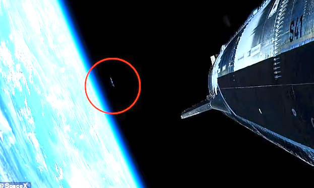 JinxedHorizon's tweet photo. Possible mothership captured on SpaceX livestream!
Starship hits orbit for the first time. Then this shows up on the livestream.T+7:44. Pale blue streak. Bright tip. Looks structured, like a mothership. It is massive.
SpaceX hasn’t said a word about this object. Could be booster gas against Earth’s limb. Could be something else sitting in the same frame as the biggest rocket humans have ever orbited.
Either way - we livestreamed it...