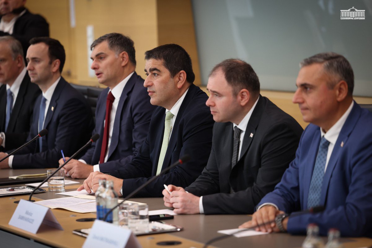 GeorgiaInEU's tweet photo. 3/3
🤝 Discussions focused on strengthening parliamentary cooperation, bilateral relations and 🇬🇪-🇪🇺 ties, as well as regional &amp; international developments. https://t.co/O6xz0WjqAi