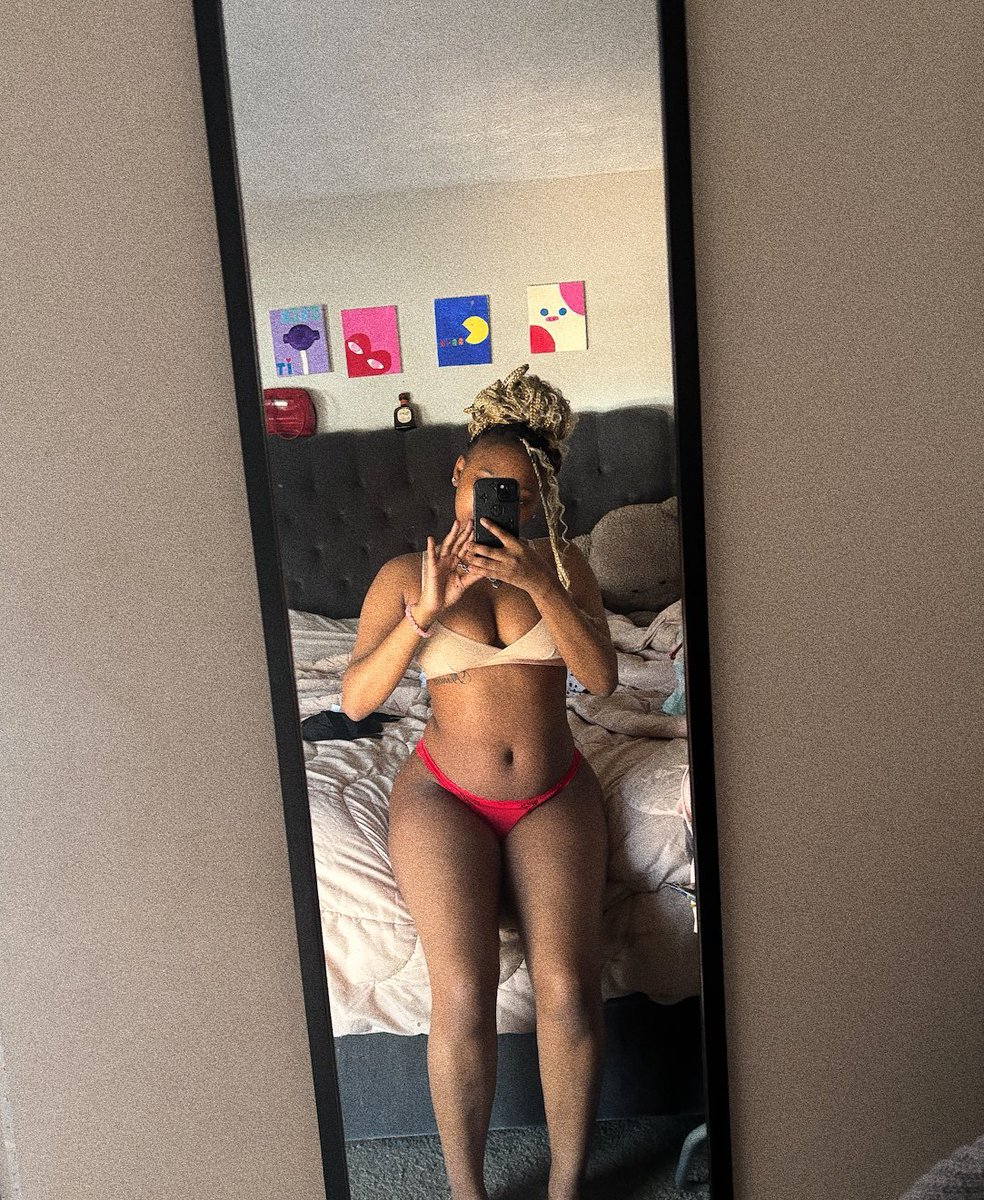Emilyet0x's tweet photo. Would you let me be your uber driver for the day?car meet 

#down #bayarea #richmond #bored #510freak #horny #bored https://t.co/Ug8JI4OlPm
