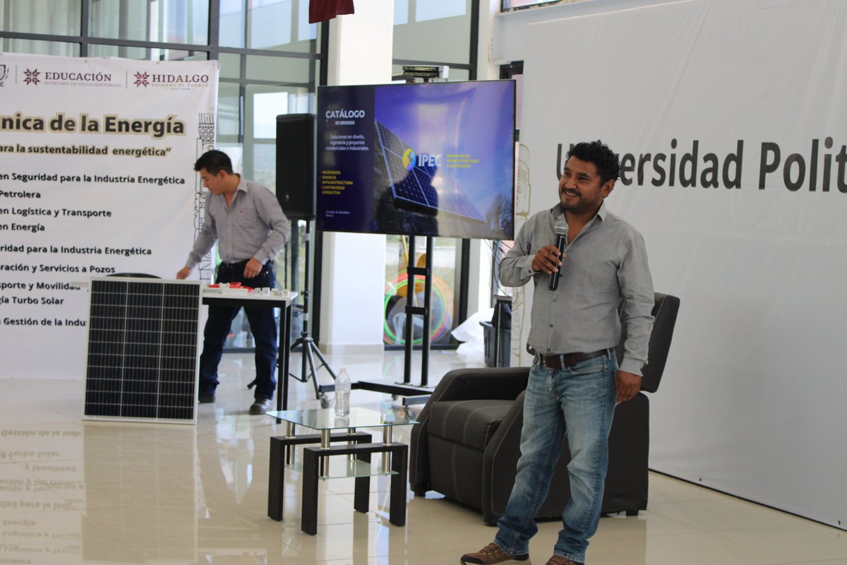 up_energia's tweet photo. En la #UPE fortalecemos la formación de nuestros #AtlantesUPE con la conferencia “Desarrollo de un Proyecto Fotovoltaico”, impartida por el Ing. Valentín Yáñez Miranda.
Una oportunidad para conocer experiencias y aspectos clave de los proyectos de energía solar https://t.co/XAUMLF9nu2