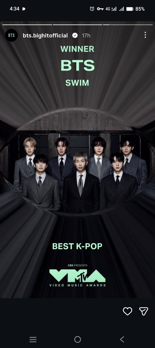 tun_theing's tweet photo. 축하합니다 저의 방탄소년단.고생했어요. https://t.co/PMZECw570K