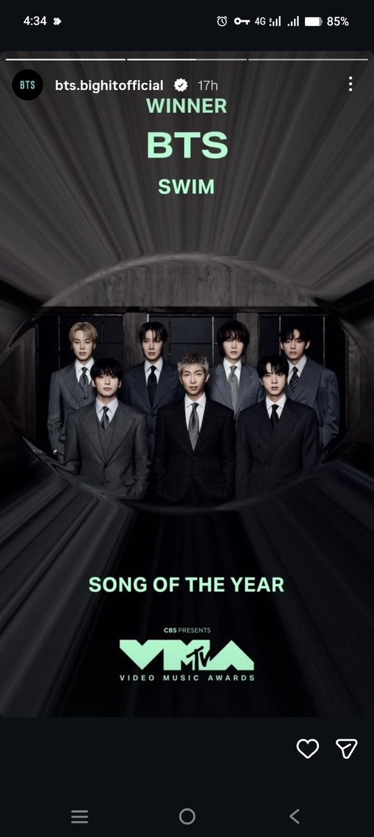 tun_theing's tweet photo. 축하합니다 저의 방탄소년단.고생했어요. https://t.co/PMZECw570K