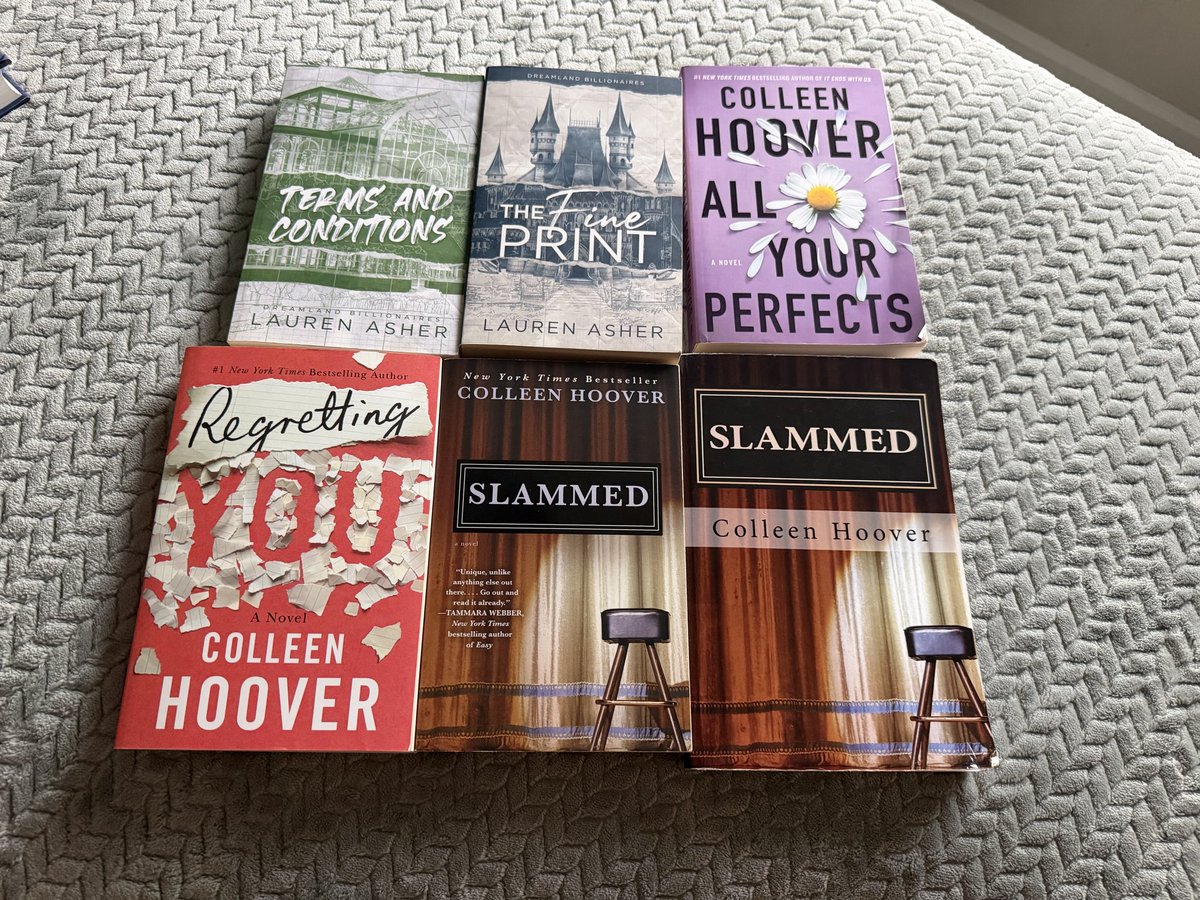 rnalgh1024's tweet photo. Books for sale! DM if interested $5 each 
Special edition $10 first edition Colleen Hoover is $20! #booksforsale https://t.co/iP9R5haeSX