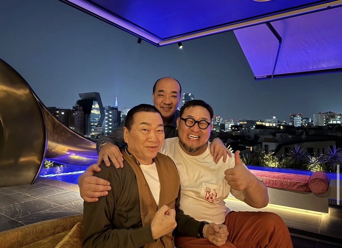 seijinishim's tweet photo. 敬愛する幻冬舎見城社長、元横綱朝青龍さん、今日は我が家に遊びに来てくれてありがとうございました！各分野で頂点を極めた人にしかないオーラを共有頂きありがとうございました！ https://t.co/en5x68WE54