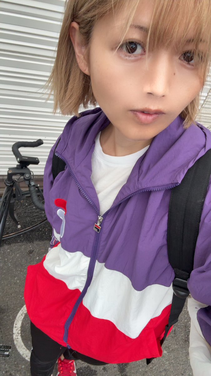 you_kgy's tweet photo. 朝チャリ。スーパーへ牛乳とバナナ買いに行くマン🚴‍♀️💨 https://t.co/gLADpOxvHd